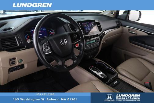 2019 Honda Pilot Touring 8-Passenger