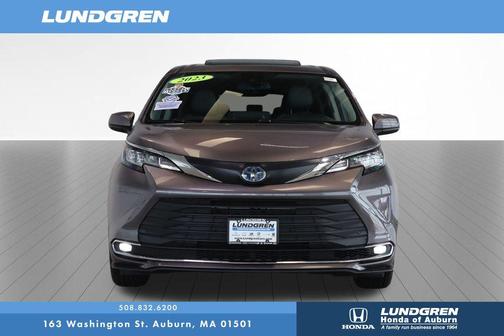 2023 Toyota Sienna XLE