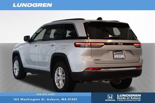 2024 Jeep Grand Cherokee Laredo