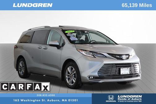 2023 Toyota Sienna Limited