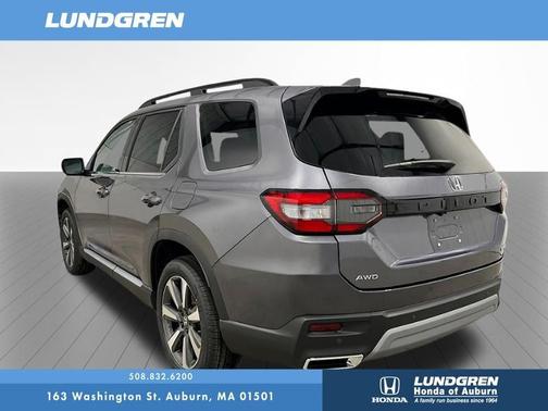 2025 Honda Pilot Touring