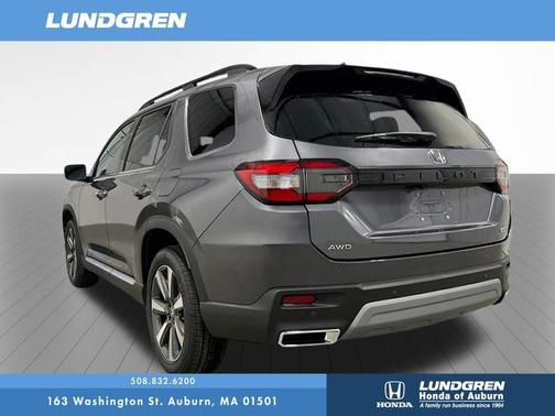 2025 Honda Pilot Touring