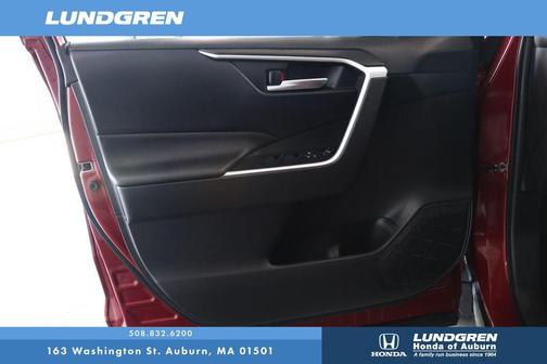 Pearl 2020 Toyota RAV4 XLE