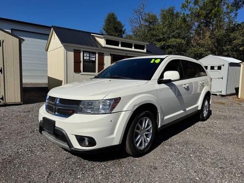 White 2014 Dodge Journey SXT