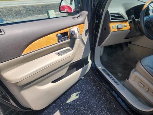 2015 Lincoln MKX Base