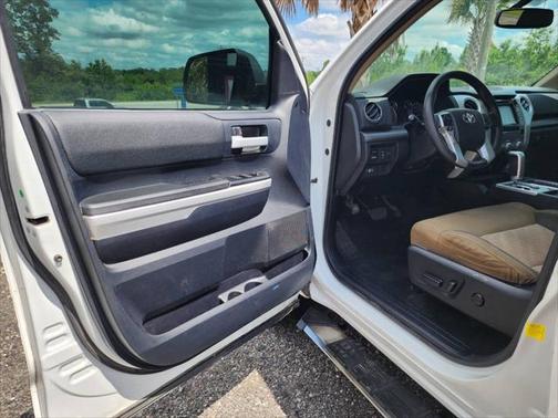 2014 Toyota Tundra SR