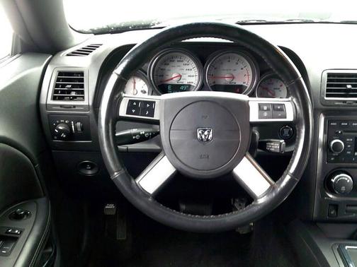 2008 Dodge Challenger SRT8