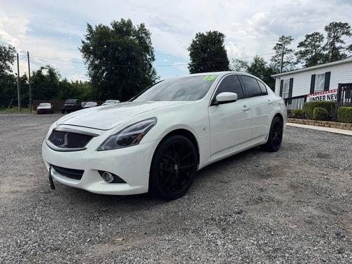 Moonlight White 2015 INFINITI Q40 Base