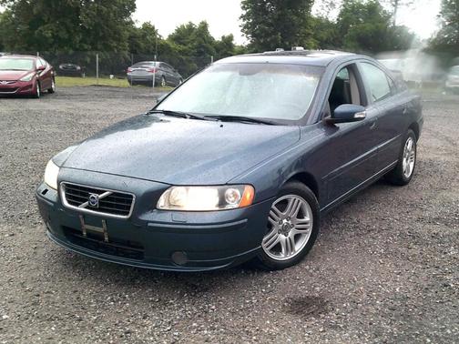 Photo 2 of 22 of 2007 Volvo S60 2.5T