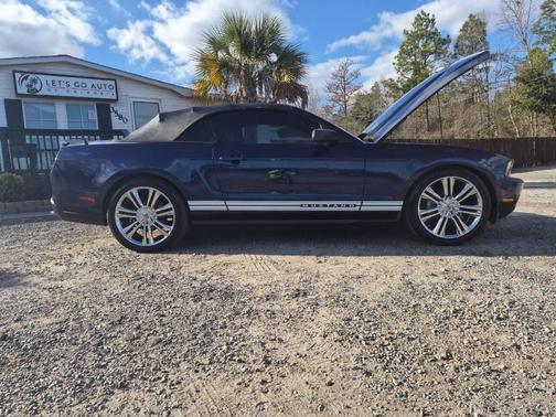 2010 Ford Mustang Premium