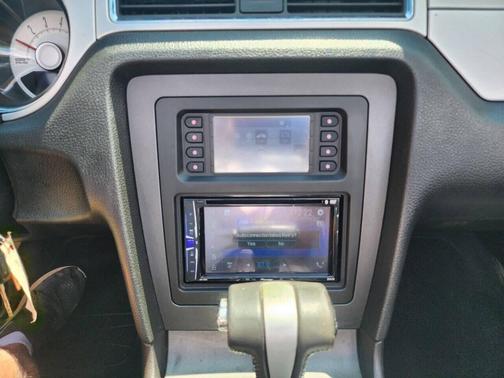 2010 Ford Mustang Premium