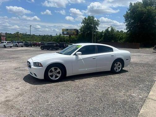 Bright White Clearcoat 2013 Dodge Charger SE