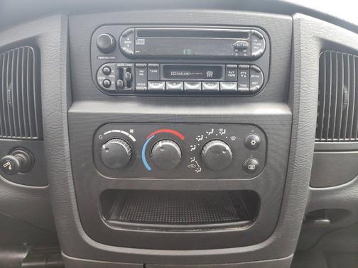 2005 Dodge Ram 1500 SLT Quad Cab