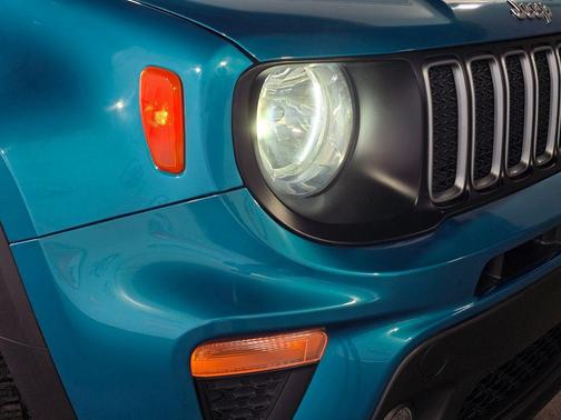 Metallic 2022 Jeep Renegade Sport