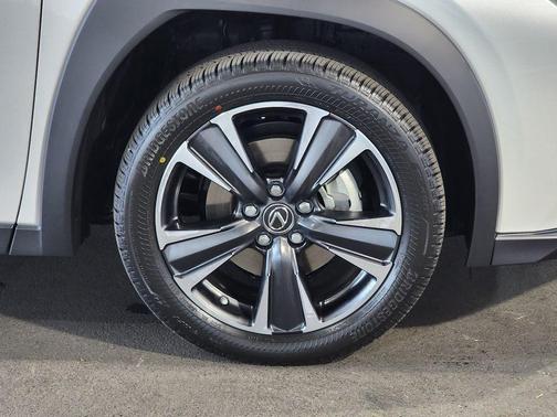 Ultra White 2026 Lexus UX 300h Base
