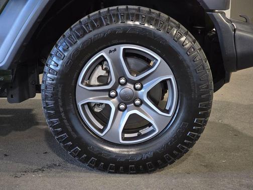 Sarge Green Clearcoat 2023 Jeep Wrangler Sport