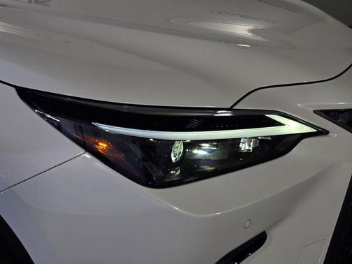 083 2026 Lexus NX 350h Premium