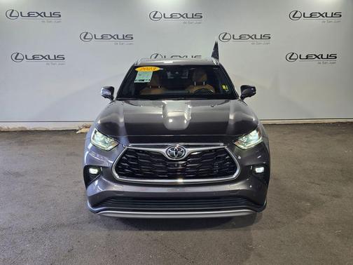 Magnetic Gray 2023 Toyota Highlander L