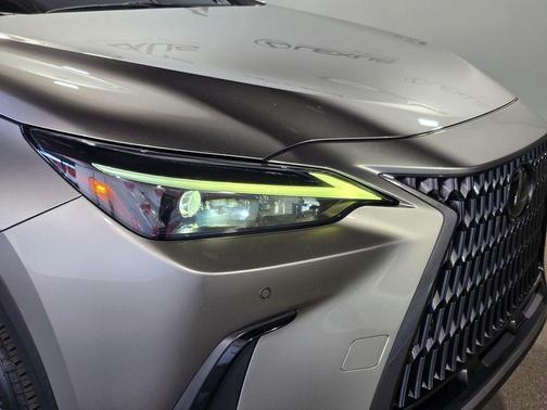 Titanium 2023 Lexus NX 250 Base