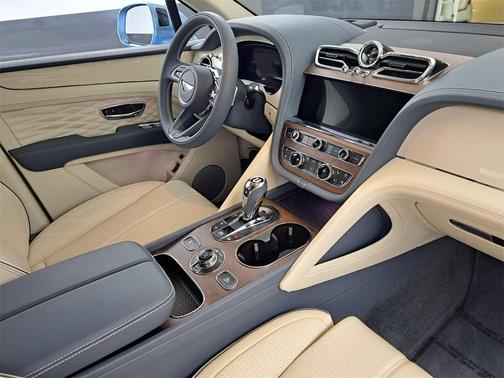 2024 Bentley Bentayga Azure
