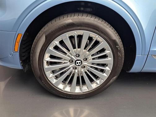 2024 Bentley Bentayga V8