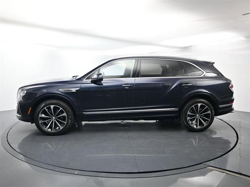 2024 Bentley Bentayga EWB 