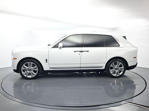 2023 Rolls-Royce Cullinan 