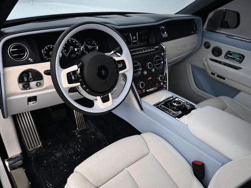 2023 Rolls-Royce Cullinan 