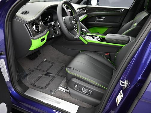 2025 Bentley Bentayga S Black Edition