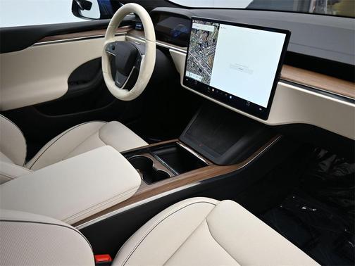 2021 Tesla Model S Plaid