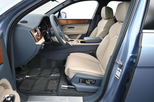 Fountain Blue Metallic 2023 Bentley Bentayga EWB Azure