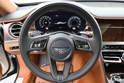Glacier White 2025 Bentley Flying Spur Speed