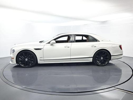 Glacier White 2025 Bentley Flying Spur Speed