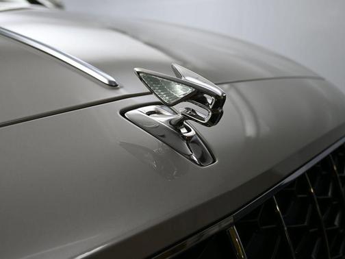 2026 Bentley Flying Spur Azure