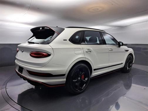 2025 Bentley Bentayga S Black Edition