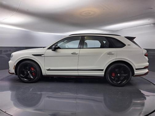 2025 Bentley Bentayga S Black Edition
