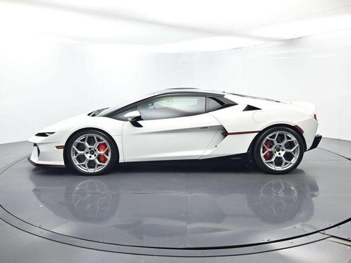 Bianco Monocerus Metallic 2026 Lamborghini Temerario Base