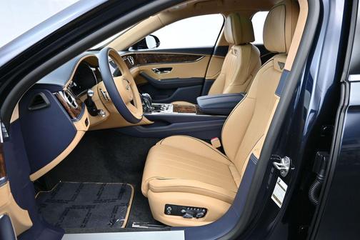 Dark Sapphire 2026 Bentley Flying Spur