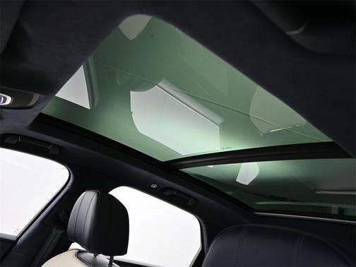 2025 Bentley Bentayga V8