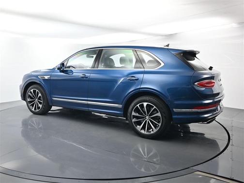 2025 Bentley Bentayga V8