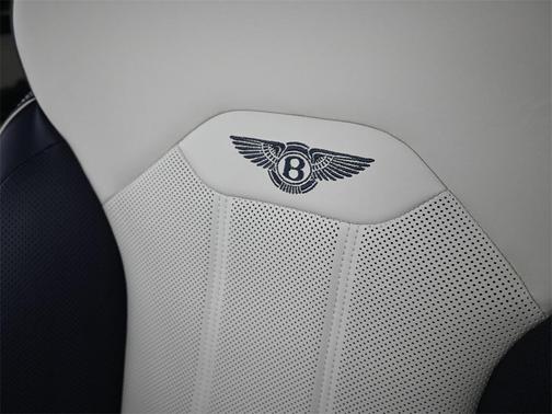 2025 Bentley Bentayga V8