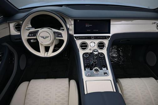 Jetstream 2026 Bentley Continental GT Base