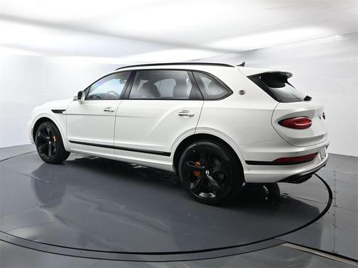 2025 Bentley Bentayga EWB