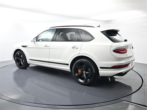2025 Bentley Bentayga V8