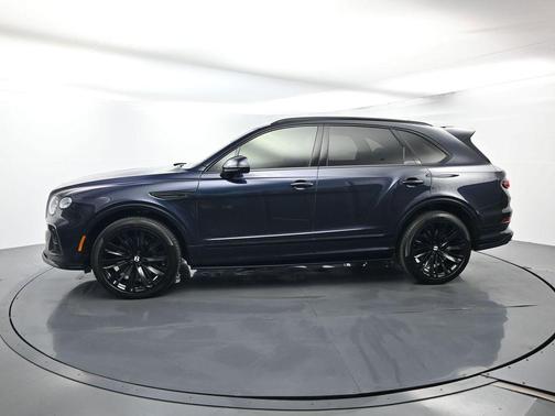 Dark Sapphire 2022 Bentley Bentayga Speed