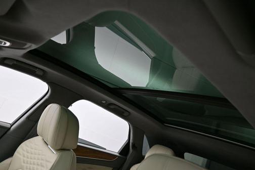 Breeze 2026 Bentley Bentayga Azure