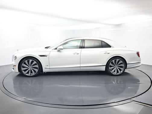 2022 Bentley Flying Spur W12