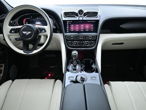Hallmark Metallic 2024 Bentley Bentayga EWB
