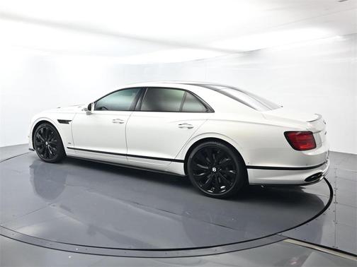 2022 Bentley Flying Spur V8
