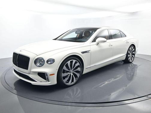 Glacier White 2026 Bentley Flying Spur